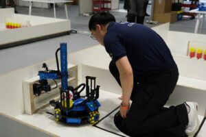 Teach Mobile Robotics