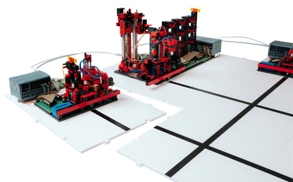 fischertechnik Agile Production Simulation 24V with S7-1200 PLCs