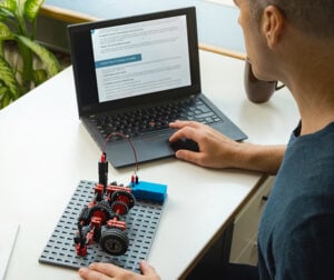 hands-on mechanics learning kit